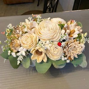 Sola wood roses in lace wood box